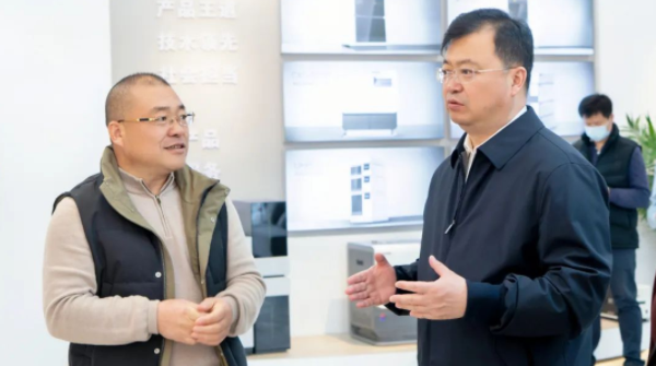 青島市嶗山區區長楊克敏帶隊工信局、統計局領導到訪盛瀚調研指導